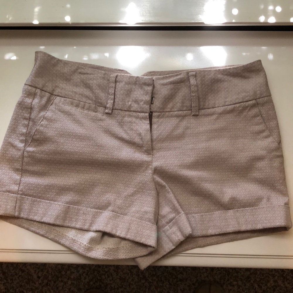Maurice’s Textured and Cuffed Shorts- Khaki/white